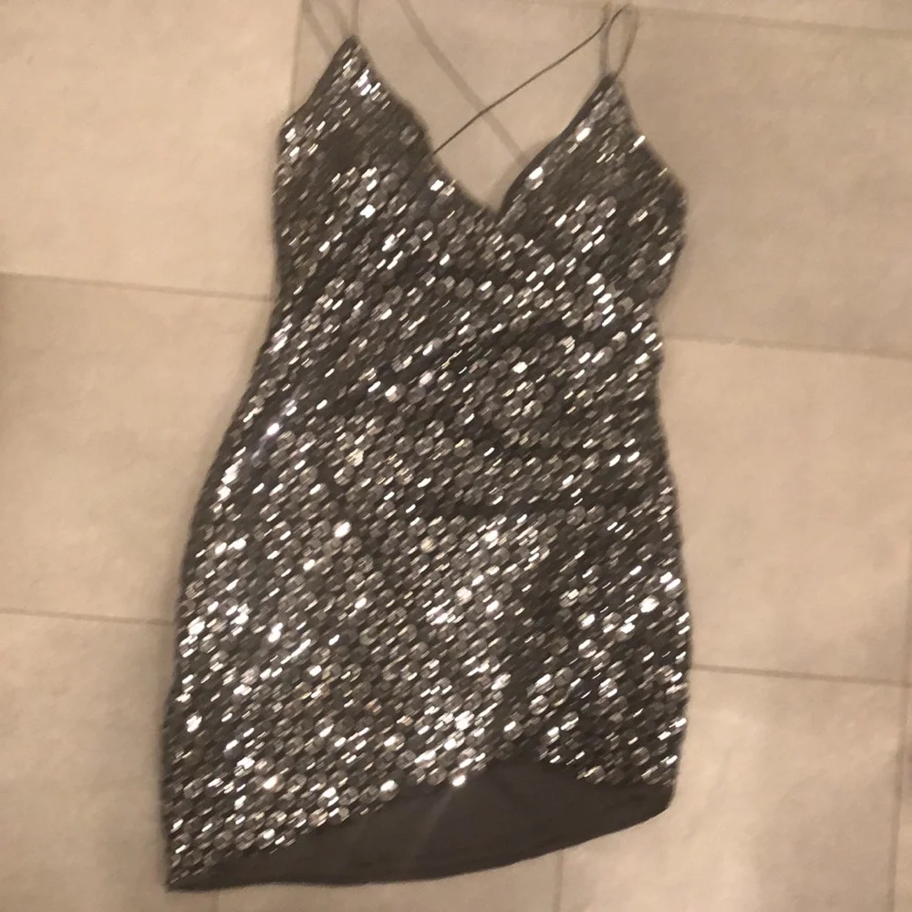 h:ours X Revolve Marvel Dress in Black and Silver - Picture 6 of 13
